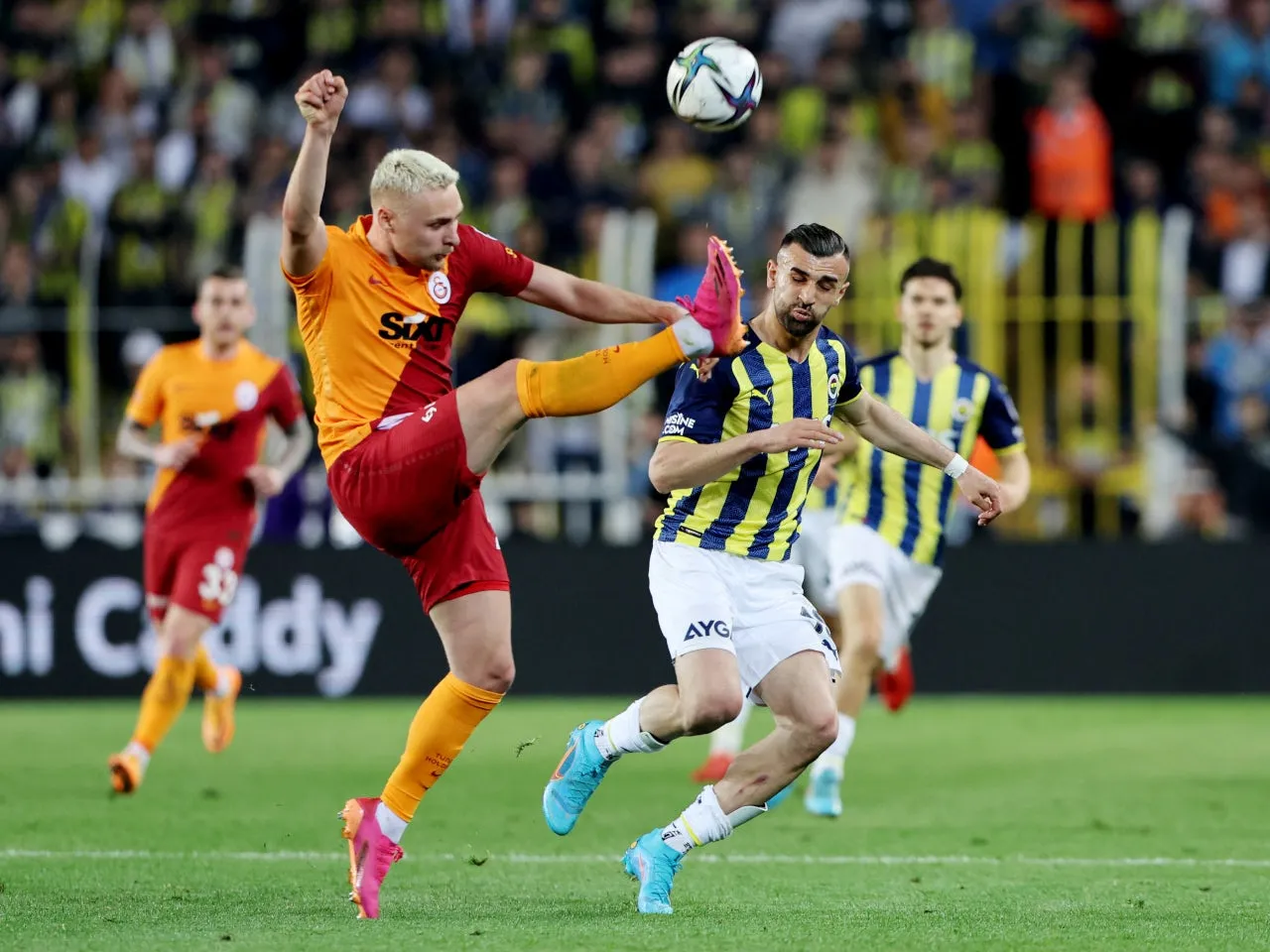 Galatasaray Đấu Với Sivasspor 01